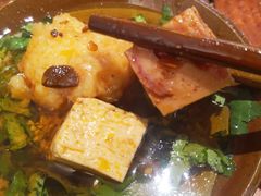 -四小区火锅·巷子里的重庆火锅(花照壁店)