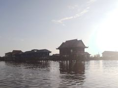 -洞里萨湖