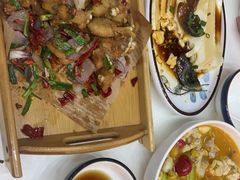 -老鄞江清水龙虾•赵赵家(江北店)