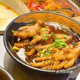 济南探店｜来这家火锅店 鱼头牛蛙一网打尽