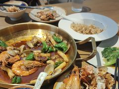 -臻鲜燕海鲜融合餐厅(金陵style店)