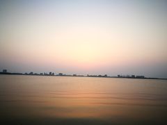 -上海滴水湖皇冠假日酒店