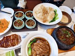 -梅利汴京烤鸭•开封豫菜地标店(东大街店)