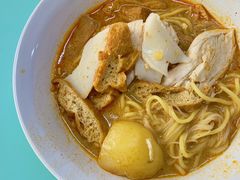 -亚王咖喱鸡米粉面