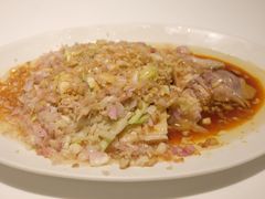 红葱头淋鸡-至潮餐厅精致粤菜·活鲈鱼·走地鸡(珠江新城店)