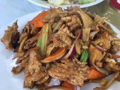 -何适山庄 ·可团建(水长城P2停车场店)