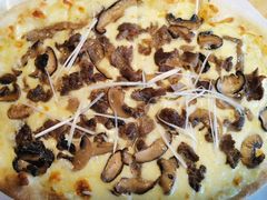 莱芙缇牛肉披萨-LYFATTI 莱芙缇(赣水路店)