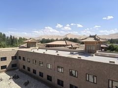 -敦煌山庄摘星阁