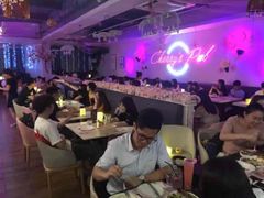 -樱花里音乐餐吧·牛扒椰子鸡(东圃店)