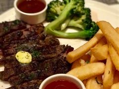 -WOLFGANG PUCK KITCHEN & BAR(迪士尼小镇店)