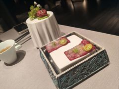 -左庭右院鲜牛肉火锅黑金店(陆家嘴中心店)