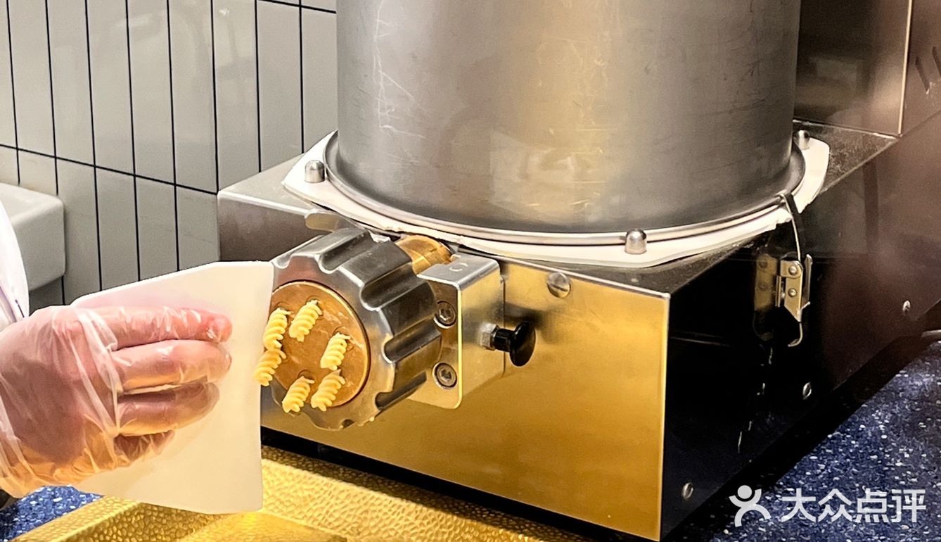 汕头首家意面专门店‼️鸡腿比脸还大人均30