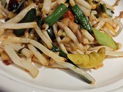 -魏铭鱼头捞饭(晋阳路店)