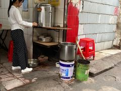 -严氏重油烧麦(民权路店)