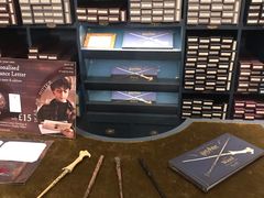 -九又四分之三站台哈利波特商店