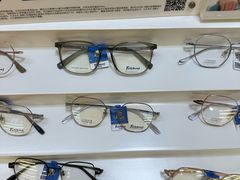 -优医视平价眼镜蔡司依视路折扣工厂店(十里堡店)