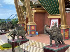 -七彩云南欢乐世界