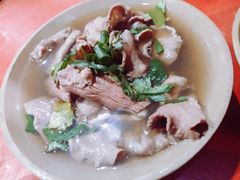 -谢老五跷脚牛肉·非遗传承店