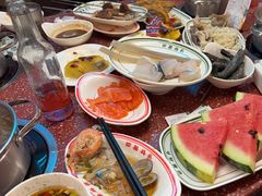 -四囍码头海鲜烧烤自助火锅(外滩南京东路悦荟广场店)