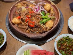 -蔡婶牛腩牛杂煲(长安万科店)