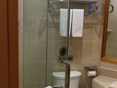 -维也纳酒店(成都春熙路李家沱地铁站店)
