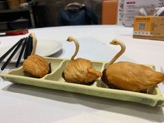 榴莲千丝酥-稻香酒家·34年老字号·港式粤菜(汉街店)
