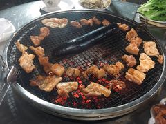 -小辣椒汤锅烧烤(温泉南街店)