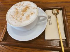 暖风熏拿铁-HUG COFFEE(鼓楼店)