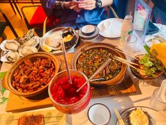 -蚝堡海鲜·威海菜·海肠捞饭·烧烤·亚洲吃蚝公司(幸福门店)