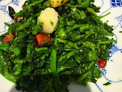 山野菜拌鲜贝丁-必点海鲜·海肠捞饭·鲅鱼水饺(滨江道店)