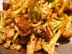 -黄泥岗·地道湖北菜(奥特莱斯店)