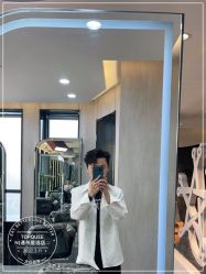 -TOP HAIR SALON
