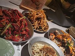 -巴厘龙虾·榜首油焖大虾(音乐学院·沿江酒馆店)