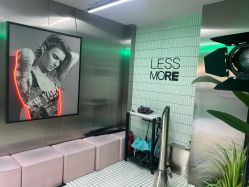 点击看大图 -LESSMORE科技头皮理容中心