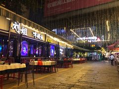 -刘姐啤酒鱼民族演艺餐厅(西街总店)
