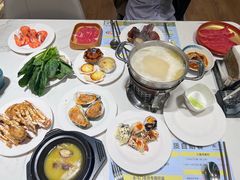 -金马门国际美食百汇(珞喻路店)