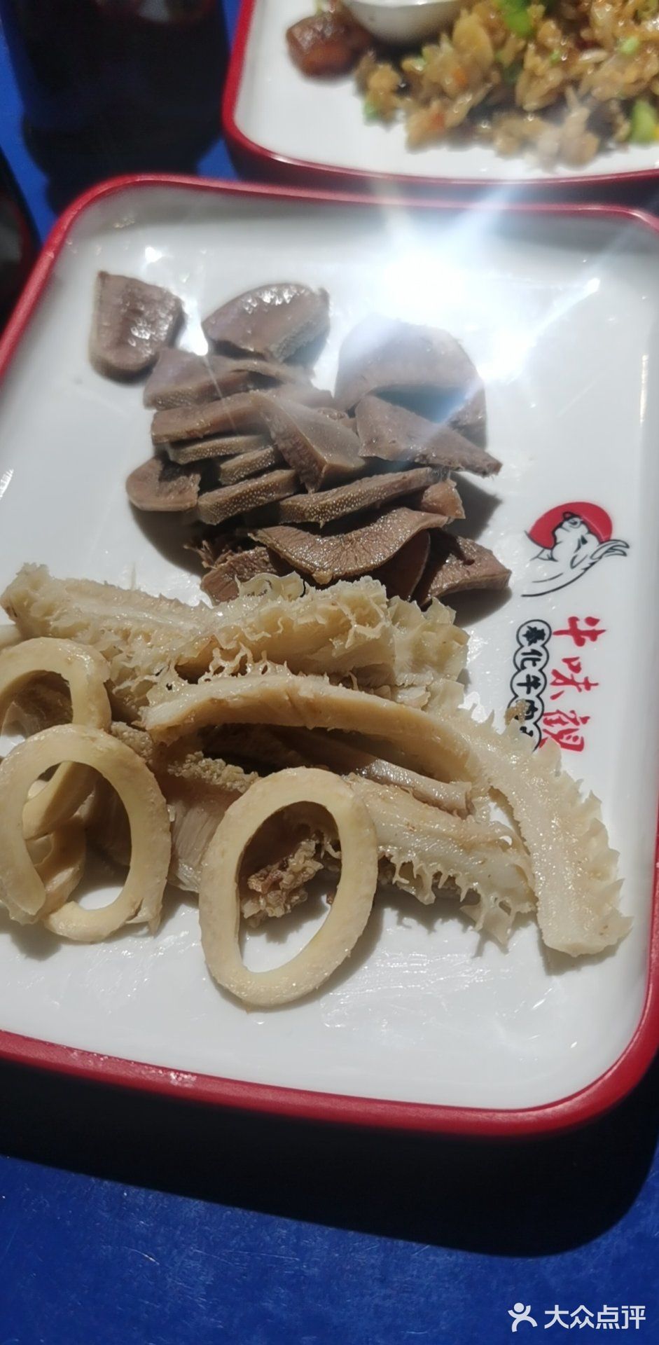 不知道好吃不。但是看起来应该是比太古城那个强点