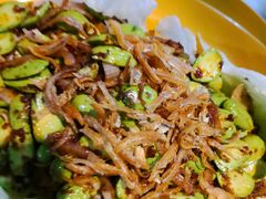 -东海岸人工湖美食村