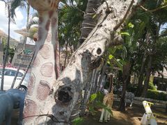 -亚龙湾亚泰商业街