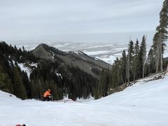 -丝绸之路山地度假区滑雪场