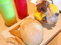 经典大汉堡-The Diner X餐厅(青岛万象城店)