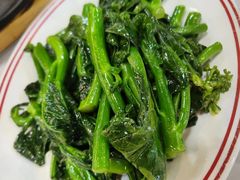 -明本湛江鸡•海鲜小厨(陈家祠店)