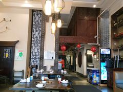 大堂-仁虎老火锅(黄泥磅店)
