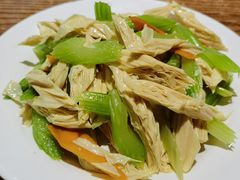-清真吴记门钉肉饼·喜多利