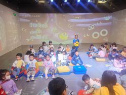 -小鸡哆哆故事屋·儿童乐园(嘉里城店)