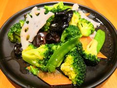 -hallch 好吃餐厅(全运村中央广场店)