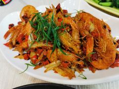 -覃记海鲜美食餐厅