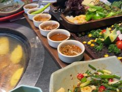 -蘸小院铁锅炖·蘸酱菜·东北菜(怀远门店)