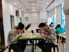 大堂-老乡鸡(武汉中南梅苑小区地铁站店)
