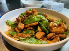 -龙巢盱眙龙虾·牛蛙·烧烤宵夜(八卦岭店)
